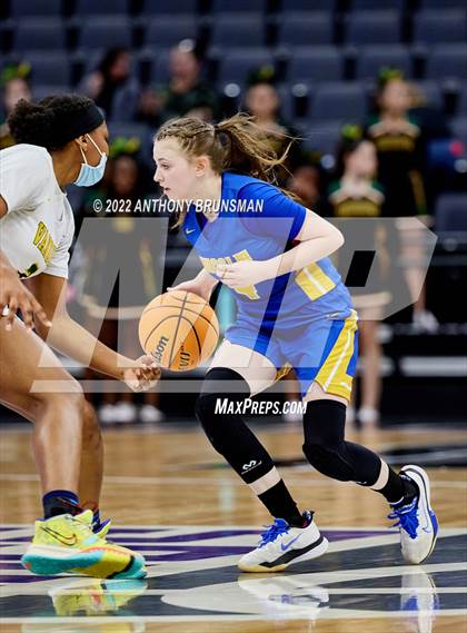 Thumbnail 2 in Vanden vs. Lincoln (CIF SJS D3 Final) photogallery.