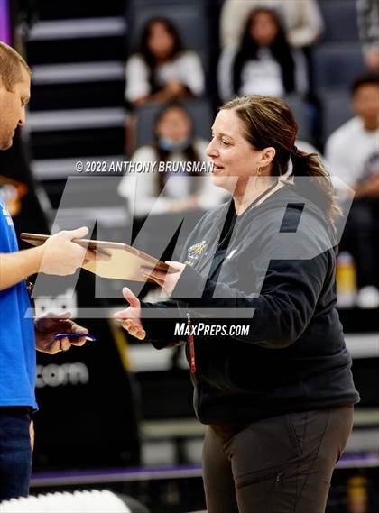 Thumbnail 3 in Vanden vs. Lincoln (CIF SJS D3 Final) photogallery.