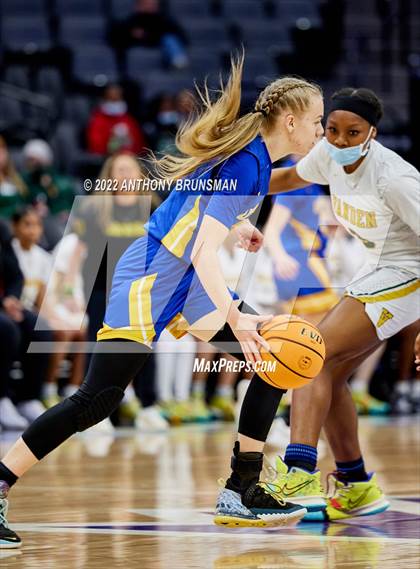 Thumbnail 2 in Vanden vs. Lincoln (CIF SJS D3 Final) photogallery.