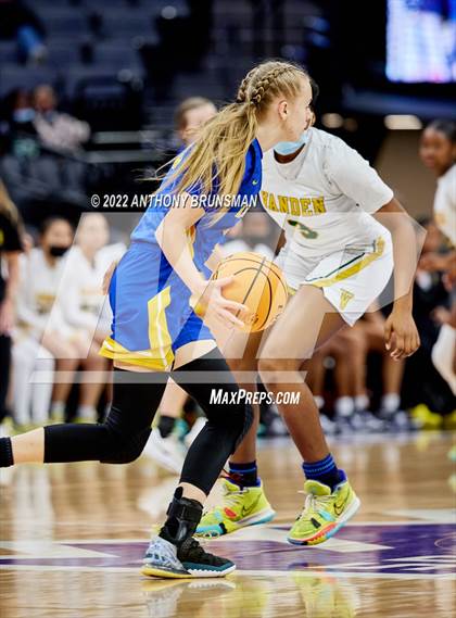 Thumbnail 3 in Vanden vs. Lincoln (CIF SJS D3 Final) photogallery.