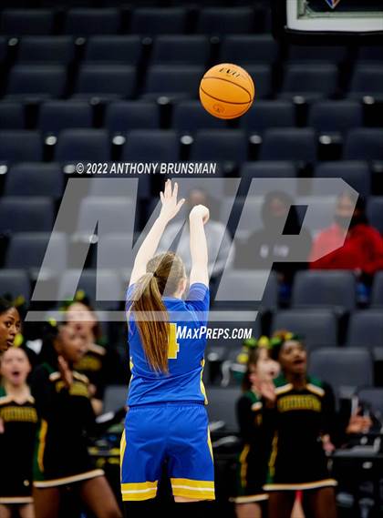 Thumbnail 2 in Vanden vs. Lincoln (CIF SJS D3 Final) photogallery.