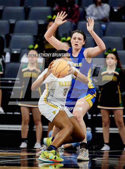 Thumbnail 3 in Vanden vs. Lincoln (CIF SJS D3 Final) photogallery.