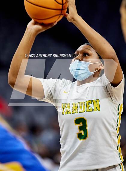 Thumbnail 1 in Vanden vs. Lincoln (CIF SJS D3 Final) photogallery.