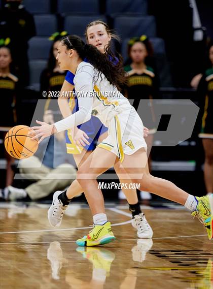 Thumbnail 3 in Vanden vs. Lincoln (CIF SJS D3 Final) photogallery.