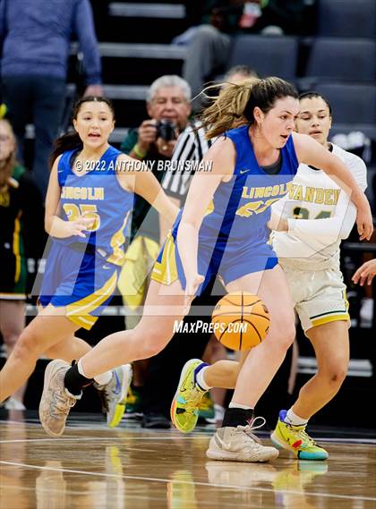 Thumbnail 3 in Vanden vs. Lincoln (CIF SJS D3 Final) photogallery.