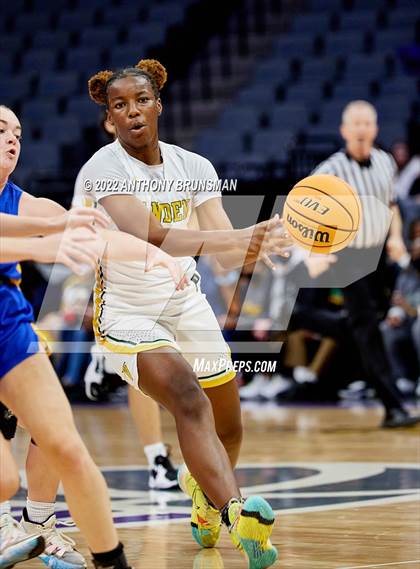 Thumbnail 3 in Vanden vs. Lincoln (CIF SJS D3 Final) photogallery.