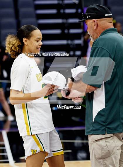 Thumbnail 1 in Vanden vs. Lincoln (CIF SJS D3 Final) photogallery.