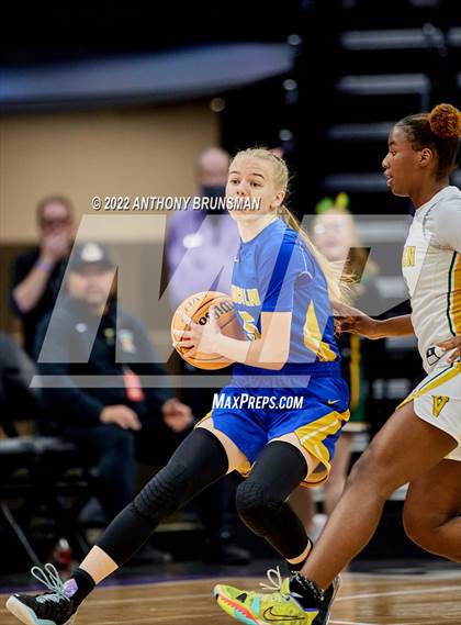 Thumbnail 3 in Vanden vs. Lincoln (CIF SJS D3 Final) photogallery.