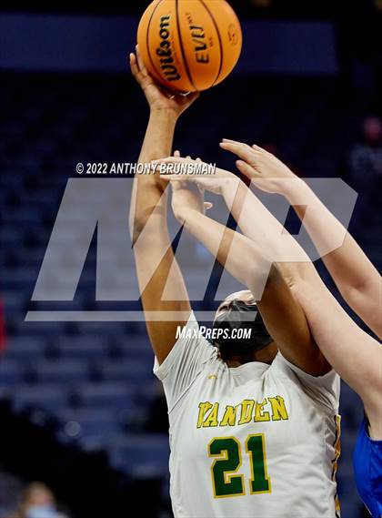 Thumbnail 2 in Vanden vs. Lincoln (CIF SJS D3 Final) photogallery.