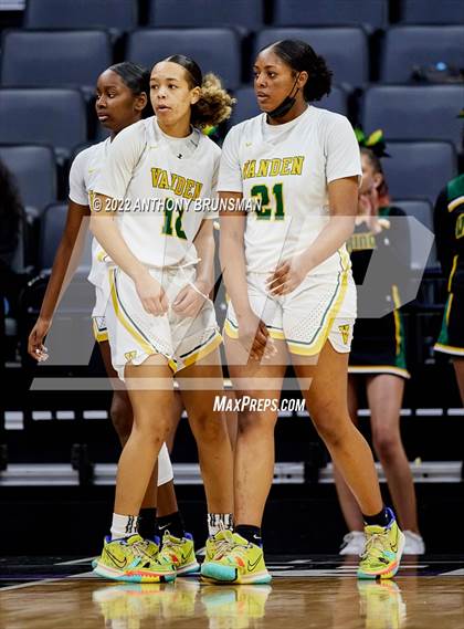 Thumbnail 3 in Vanden vs. Lincoln (CIF SJS D3 Final) photogallery.