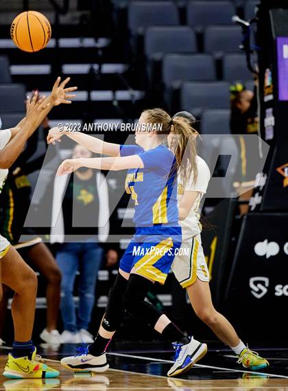 Thumbnail 2 in Vanden vs. Lincoln (CIF SJS D3 Final) photogallery.