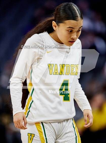 Thumbnail 3 in Vanden vs. Lincoln (CIF SJS D3 Final) photogallery.
