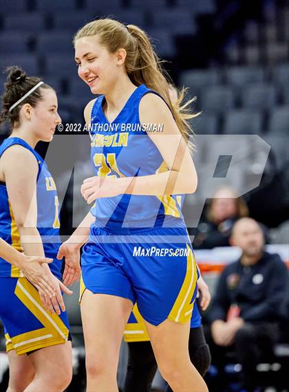 Thumbnail 1 in Vanden vs. Lincoln (CIF SJS D3 Final) photogallery.