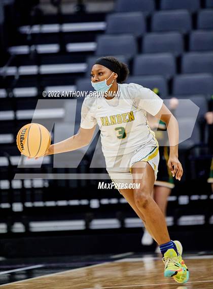 Thumbnail 3 in Vanden vs. Lincoln (CIF SJS D3 Final) photogallery.