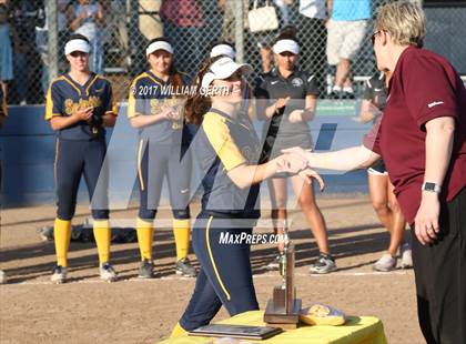 Thumbnail 3 in Hillsdale vs. Notre Dame (CIF CCS D2 Final) photogallery.