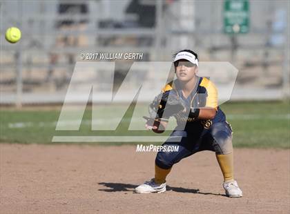 Thumbnail 2 in Hillsdale vs. Notre Dame (CIF CCS D2 Final) photogallery.