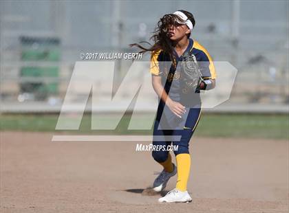Thumbnail 1 in Hillsdale vs. Notre Dame (CIF CCS D2 Final) photogallery.