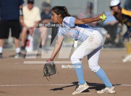 Thumbnail 3 in Hillsdale vs. Notre Dame (CIF CCS D2 Final) photogallery.