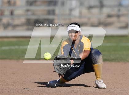 Thumbnail 3 in Hillsdale vs. Notre Dame (CIF CCS D2 Final) photogallery.