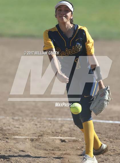 Thumbnail 2 in Hillsdale vs. Notre Dame (CIF CCS D2 Final) photogallery.