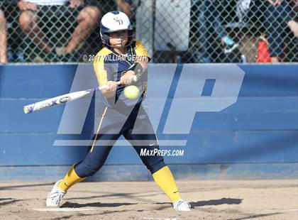 Thumbnail 3 in Hillsdale vs. Notre Dame (CIF CCS D2 Final) photogallery.