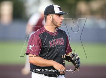 Thumbnail 2 in Wylie vs. Whitehouse (UIL Class 5A Region II Semifinal) photogallery.