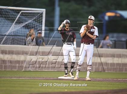 Thumbnail 2 in Wylie vs. Whitehouse (UIL Class 5A Region II Semifinal) photogallery.