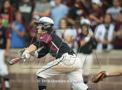 Thumbnail 3 in Wylie vs. Whitehouse (UIL Class 5A Region II Semifinal) photogallery.