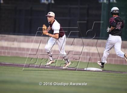 Thumbnail 2 in Wylie vs. Whitehouse (UIL Class 5A Region II Semifinal) photogallery.