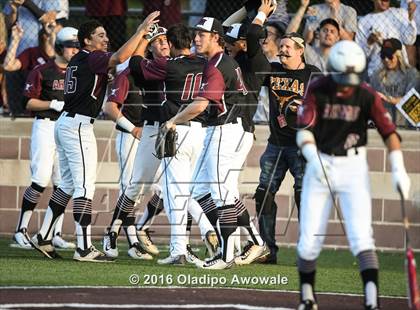 Thumbnail 3 in Wylie vs. Whitehouse (UIL Class 5A Region II Semifinal) photogallery.