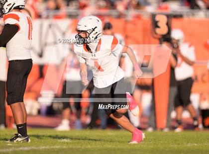 Thumbnail 3 in JV: Wasco @ Shafter photogallery.
