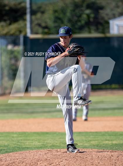 Thumbnail 3 in Del Norte @ Mission Hills photogallery.