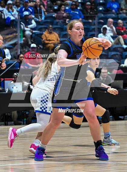 Thumbnail 3 in Fannin County vs. Banks County (GHSA A Division I Championship) photogallery.