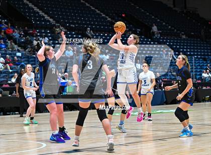 Thumbnail 3 in Fannin County vs. Banks County (GHSA A Division I Championship) photogallery.