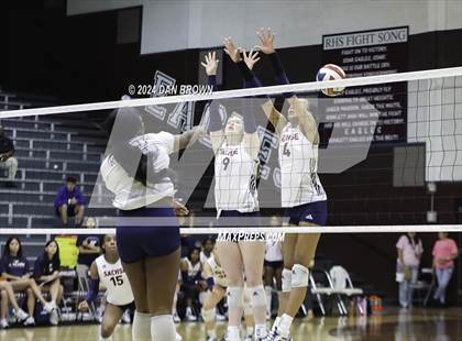 Thumbnail 3 in Sachse @ Rowlett photogallery.