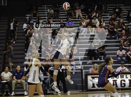 Thumbnail 3 in Sachse @ Rowlett photogallery.