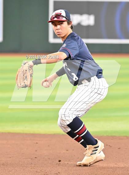 Thumbnail 3 in Basha vs. Perry (Chase Field) photogallery.