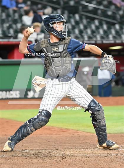 Thumbnail 2 in Basha vs. Perry (Chase Field) photogallery.