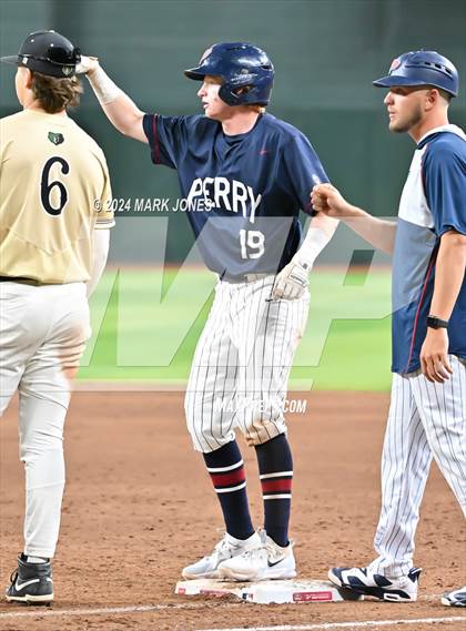Thumbnail 3 in Basha vs. Perry (Chase Field) photogallery.