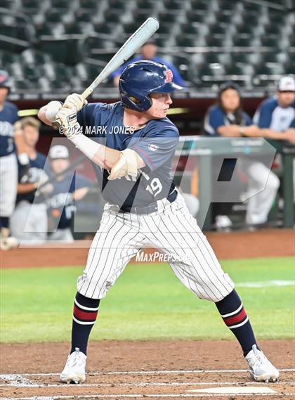Thumbnail 3 in Basha vs. Perry (Chase Field) photogallery.