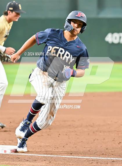 Thumbnail 3 in Basha vs. Perry (Chase Field) photogallery.