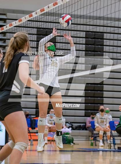 Thumbnail 2 in Cardinal Gibbons vs. Providence (NCHSAA 4A Finals) (1 of 2 - the game) photogallery.