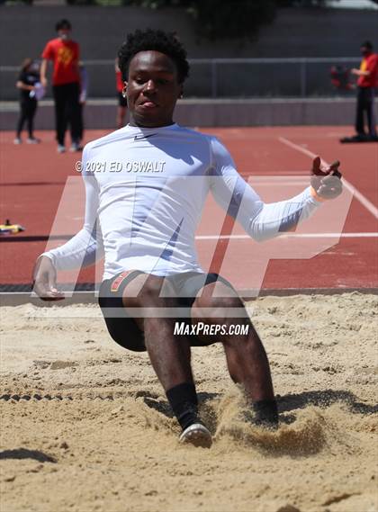 Thumbnail 1 in Pittsburg Relays (Long Jump) photogallery.