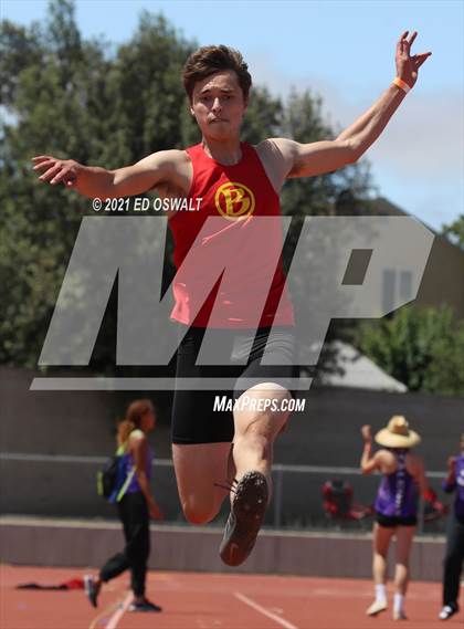 Thumbnail 2 in Pittsburg Relays (Long Jump) photogallery.