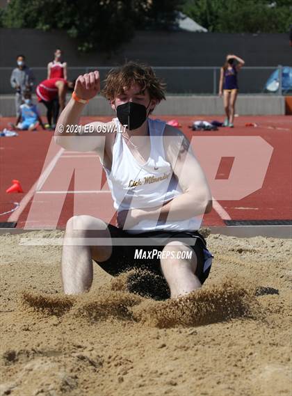 Thumbnail 2 in Pittsburg Relays (Long Jump) photogallery.