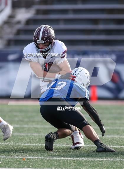 Thumbnail 1 in Garden City vs West Babylon (NYSPHSAA Division II Final) photogallery.
