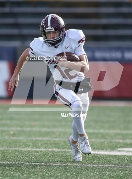 Thumbnail 3 in Garden City vs West Babylon (NYSPHSAA Division II Final) photogallery.