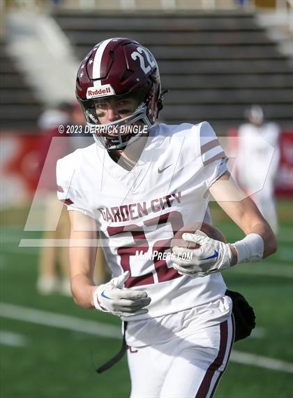 Thumbnail 2 in Garden City vs West Babylon (NYSPHSAA Division II Final) photogallery.