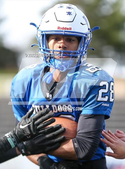 Thumbnail 3 in Garden City vs West Babylon (NYSPHSAA Division II Final) photogallery.