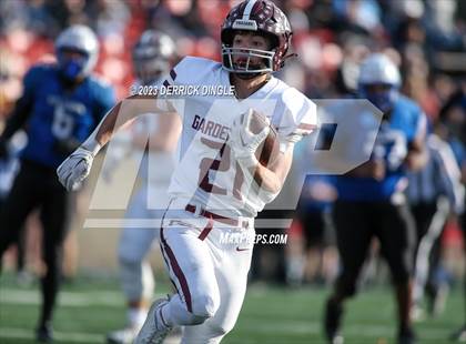 Thumbnail 1 in Garden City vs West Babylon (NYSPHSAA Division II Final) photogallery.